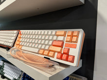 Load image into Gallery viewer, IKKI68 Peaches and Cream