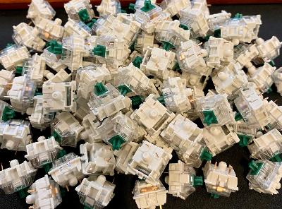 #90 Gateron Green switches